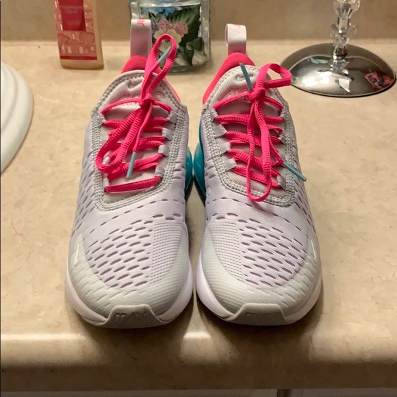 Nike Air MAX 2070 - Picture 4 of 6